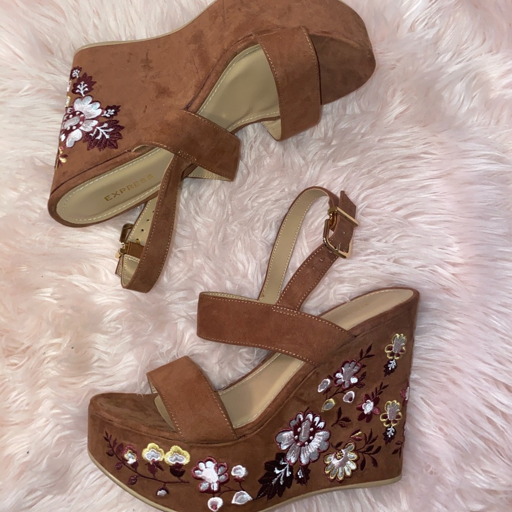 Brown Embroidered Floral Wedges